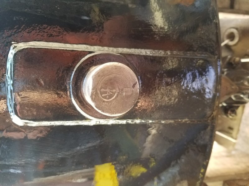 Class 104: 50528 vacuum cylinder showing Westinghouse logo on spigot